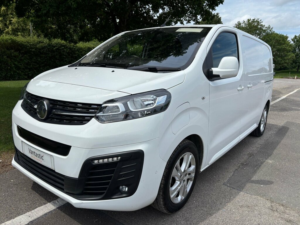 Vauxhall Vivaro 2.0 Turbo D 3100 Sportive Panel Van Man Grey #19