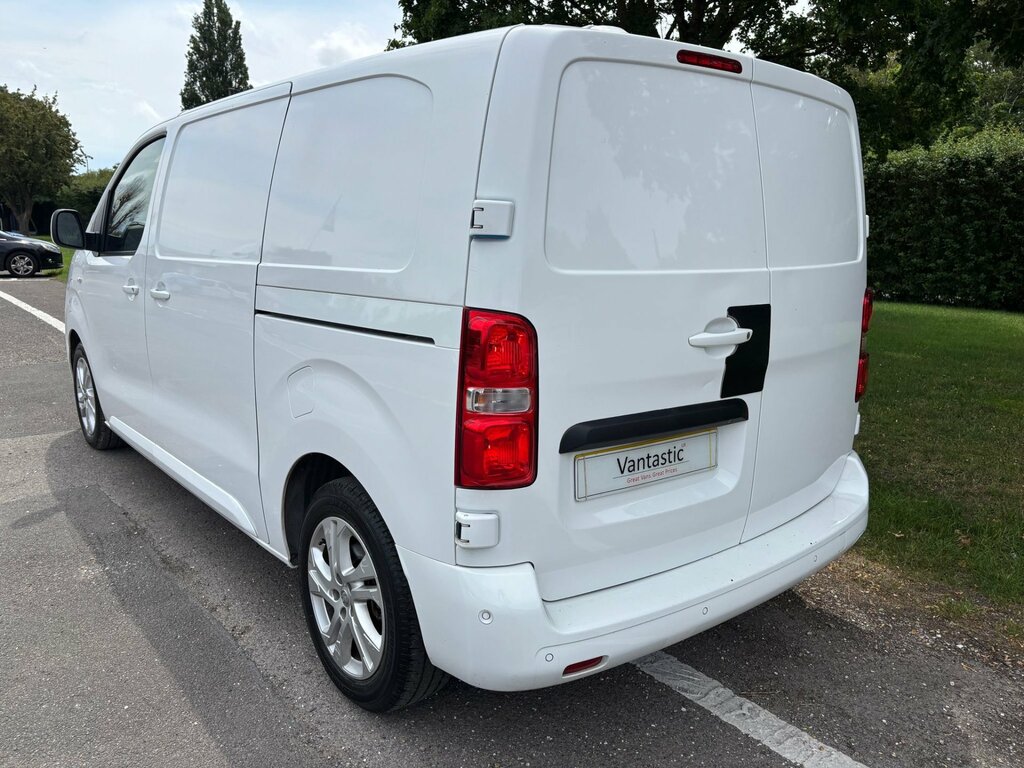 Vauxhall Vivaro 2.0 Turbo D 3100 Sportive Panel Van Man Grey #22