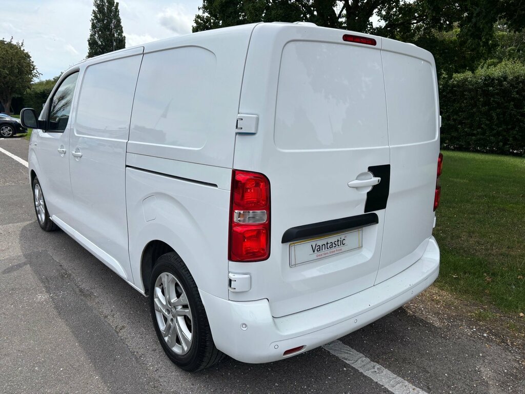 Vauxhall Vivaro 2.0 Turbo D 3100 Sportive Panel Van Man Grey #20
