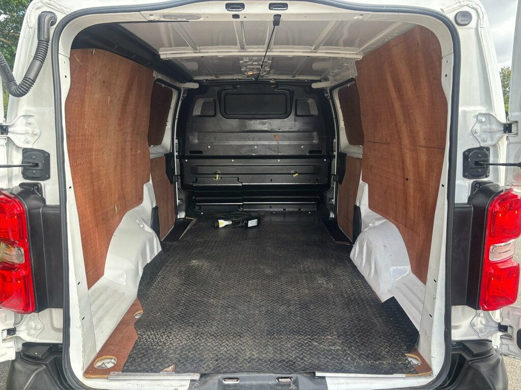 Peugeot E-Expert E 1200 75Kwh Professional Standard Panel Van 6Dr E White #21