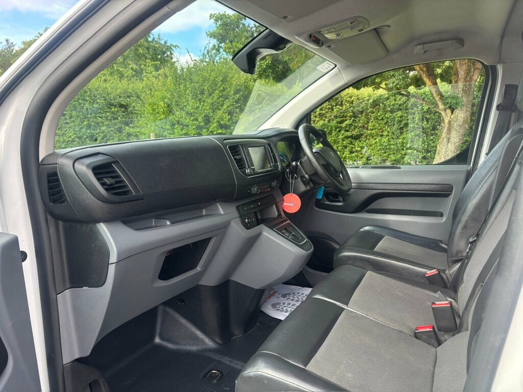 Peugeot E-Expert E 1200 75Kwh Professional Standard Panel Van 6Dr E White #17