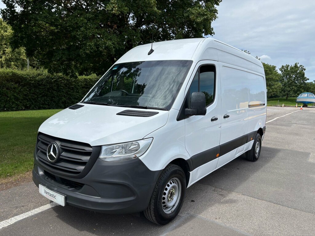 Mercedes-Benz eSprinter Progressive L2h2 Dc 80Kw 55Kw White #2