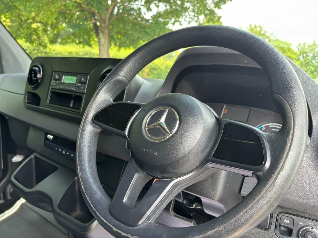 Mercedes-Benz eSprinter Progressive L2h2 Dc 80Kw 55Kw White #21