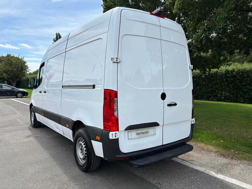 Mercedes-Benz eSprinter Progressive L2h2 Dc 80Kw 55Kw White #6