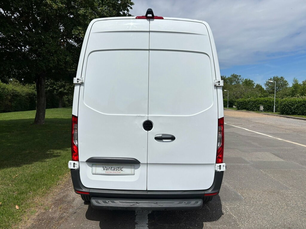 Mercedes-Benz eSprinter Progressive L2h2 Dc 80Kw 55Kw White #9