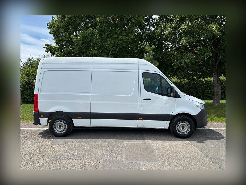 Mercedes-Benz eSprinter Progressive L2h2 Dc 80Kw 55Kw White #3