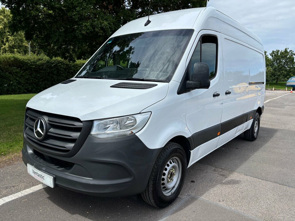 Mercedes-Benz eSprinter Progressive L2h2 Dc 80Kw 55Kw White #26