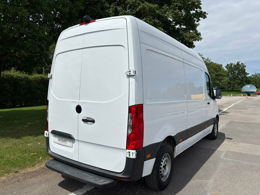 Mercedes-Benz eSprinter Progressive L2h2 Dc 80Kw 55Kw White #7