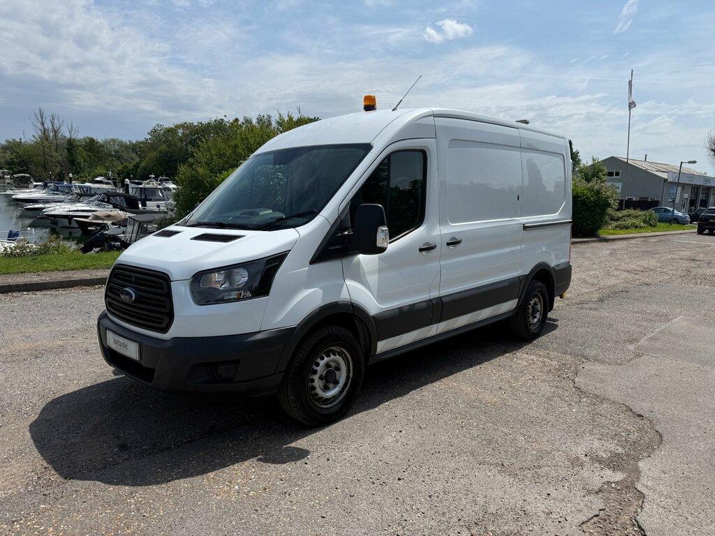 Ford Transit Custom 2.0 350 Ecoblue Panel Van Rwd L2 MX68WUV White