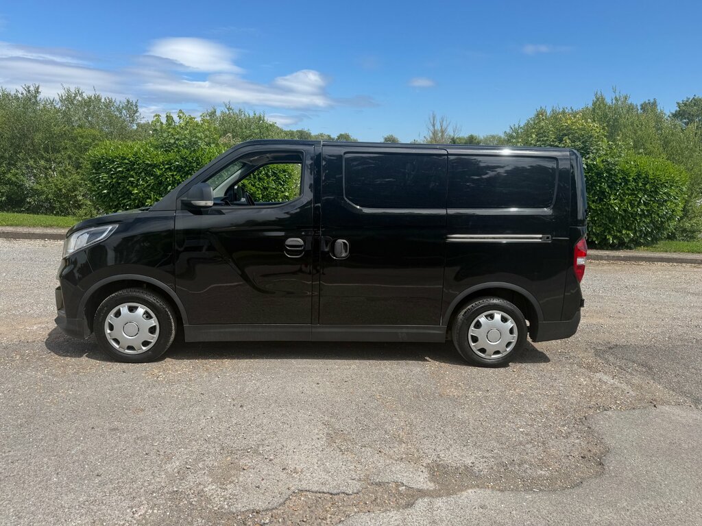 Maxus eDeliver 3 50.23Kwh Panel Van Fwd L1 122 P Silver #10