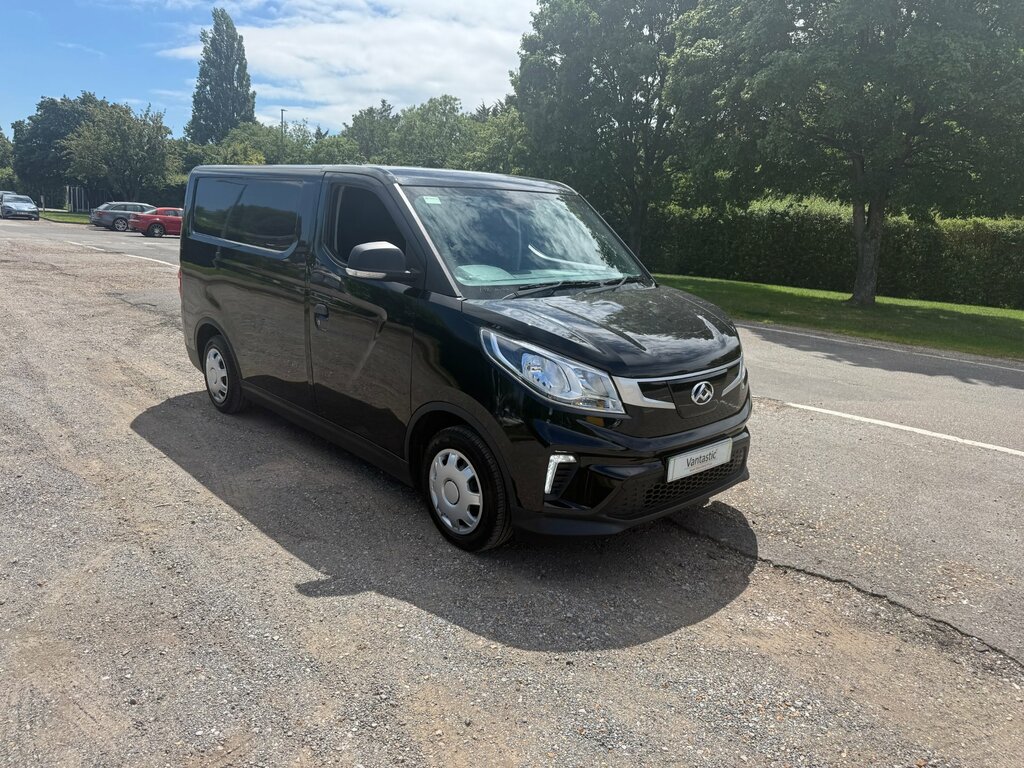 Maxus eDeliver 3 50.23Kwh Panel Van Fwd L1 122 P Black #2
