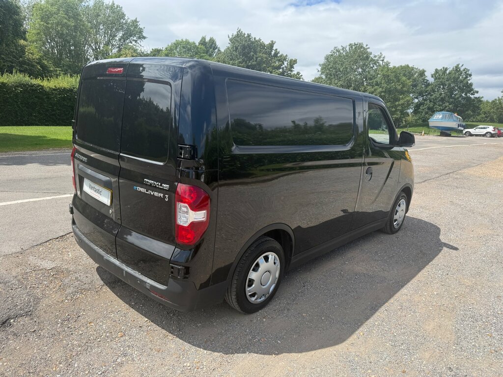 Maxus eDeliver 3 50.23Kwh Panel Van Fwd L1 122 P Silver #14