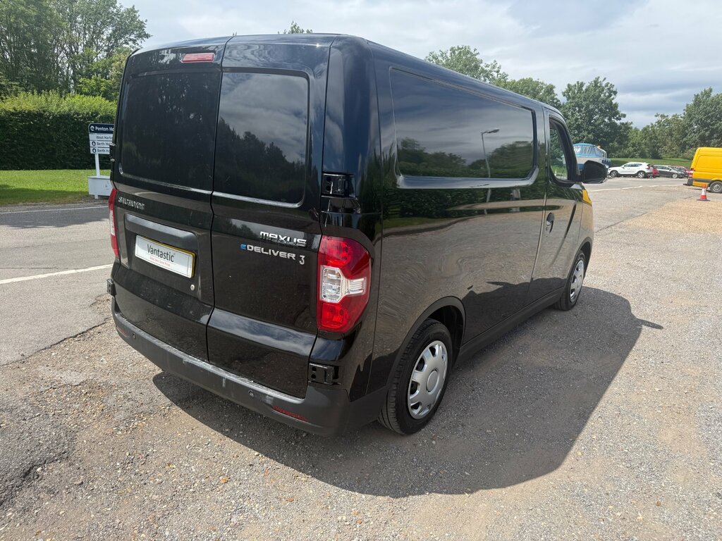 Maxus eDeliver 3 50.23Kwh Panel Van Fwd L1 122 P Silver #16