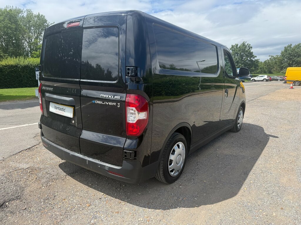 Maxus eDeliver 3 50.23Kwh Panel Van Fwd L1 122 P Silver #15