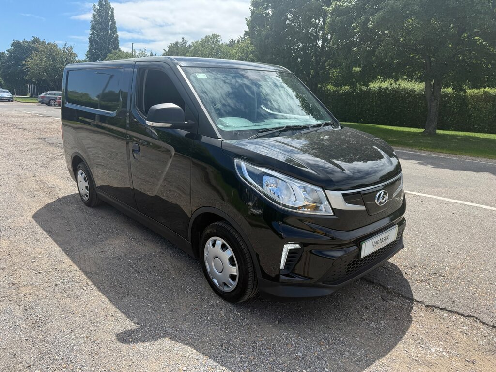 Maxus eDeliver 3 50.23Kwh Panel Van Fwd L1 122 P Silver #23