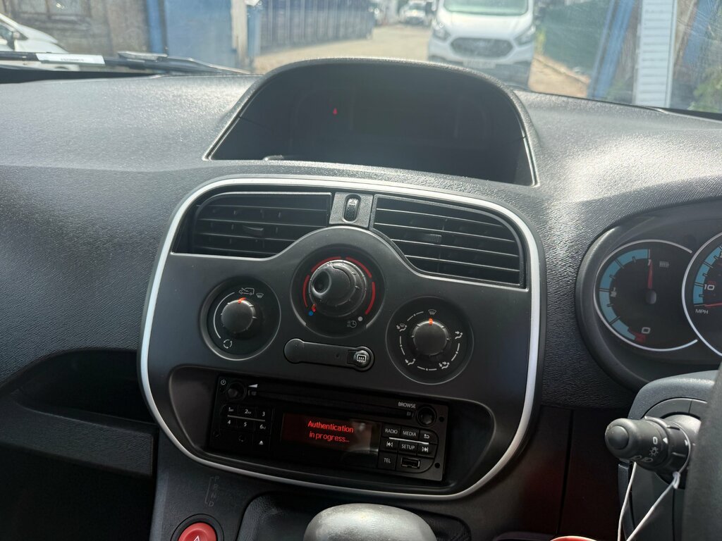 Renault Kangoo Ze Ml20 33Kwh Business Panel Van White #26