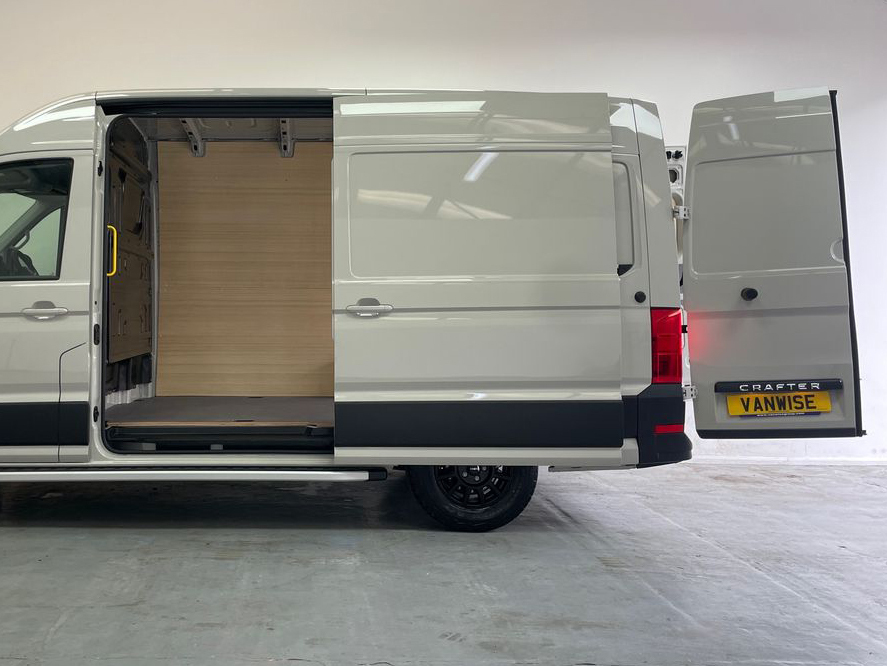 Volkswagen Crafter Cr35 Commerce Plus Mwb Hr 2.0 Tdi 140Ps WV26UUU Grey #6