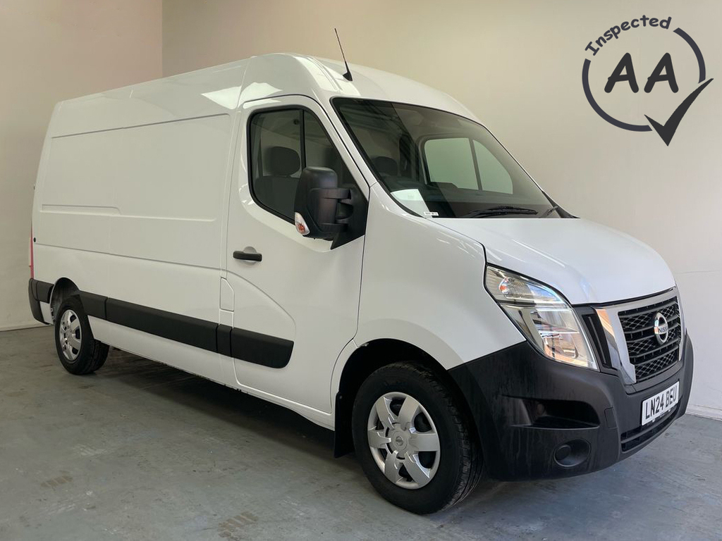 Nissan InterStar F35 Acenta L2 H2 Mwb 2.3 Dci 150Ps White
