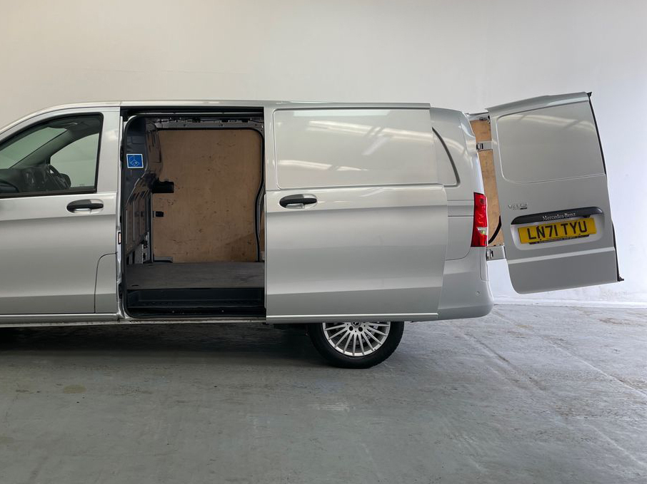 Mercedes-Benz Vito 114Cdi Premium L2 Lwb 9G-tronic Rwd 136Ps LN71TYU Silver #6