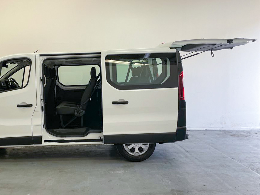 Renault Trafic Sl28 Business L1 H1 Swb 2.0L Blue Dci 150Ps NG73YLS White #6