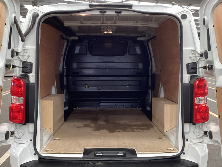 Citroen Dispatch Driver XL 1.5 Bluehdi 120Ps White #2