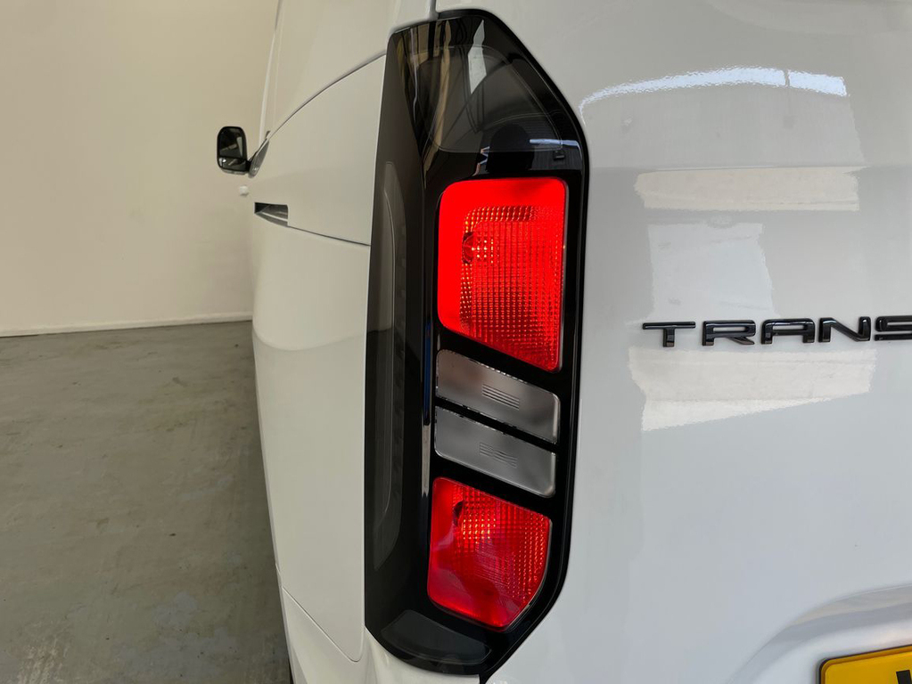 Ford Transit Custom Transit Trend Single Chassis Cab 350 L5 2.0L Ecobl White #27
