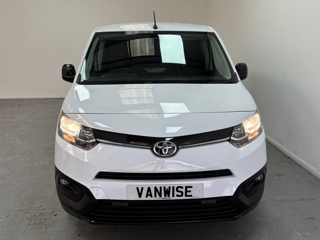 Toyota Proace City Design L1 H1 Swb 1.5D 130Bhp White #2