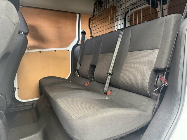 Ford Transit Connect Mpv White #15