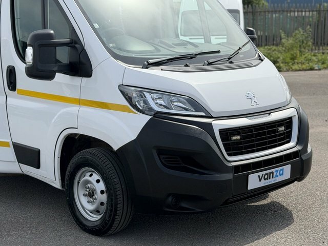 Peugeot Boxer 2.2L 138 Bhp White #6
