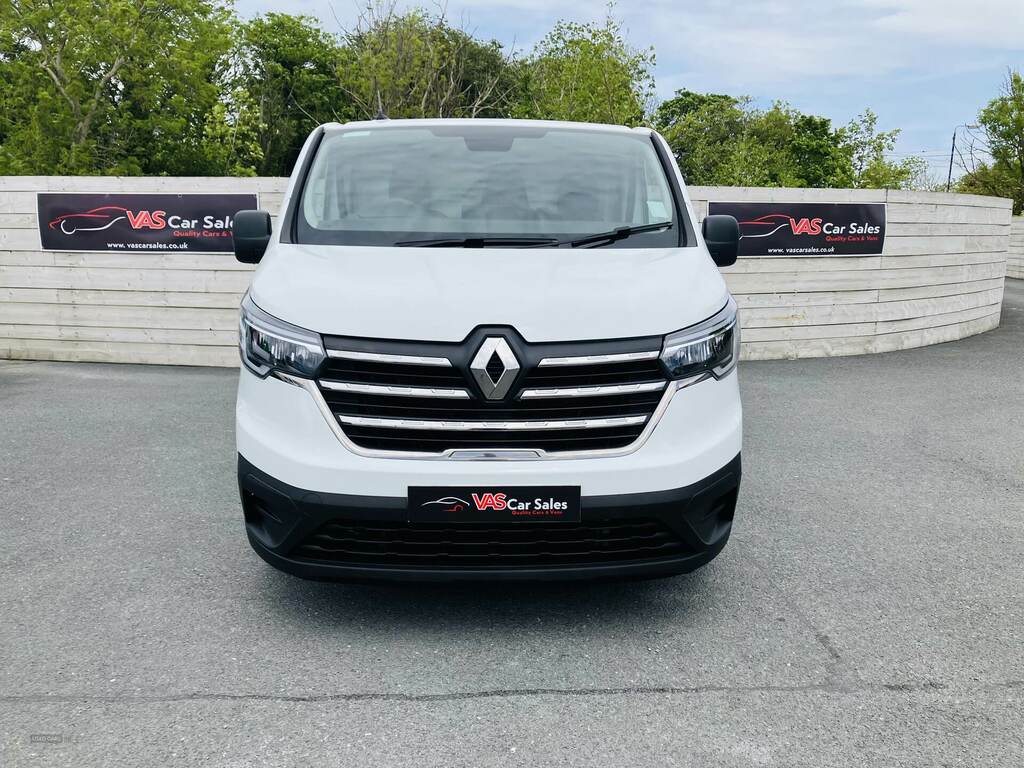 Renault Trafic Sl28 Blue Dci 130 Business Van SA22WYF White #2