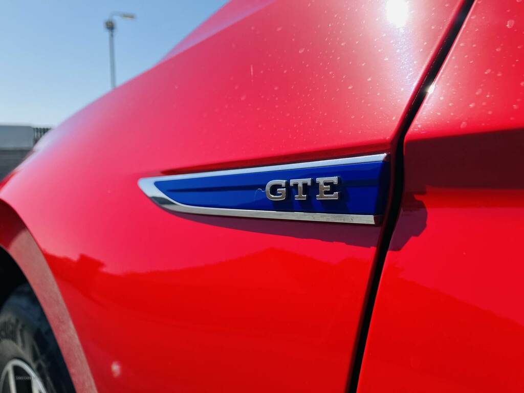 Volkswagen Passat 1.4 Tsi Phev Gte Dsg SM22TJX Red #3