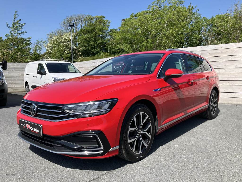 Volkswagen Passat 1.4 Tsi Phev Gte Dsg SM22TJX Red #2