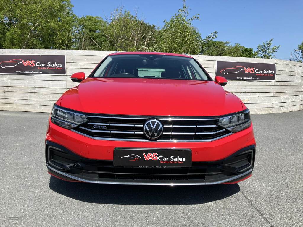 Volkswagen Passat 1.4 Tsi Phev Gte Dsg SM22TJX Red #2