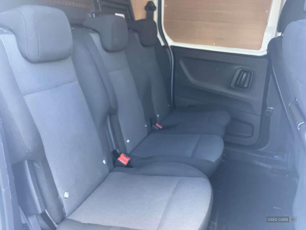 Vauxhall Combo 2300 1.5 Turbo D 100Ps H1 Edition Crew Van FE20GDV White #4
