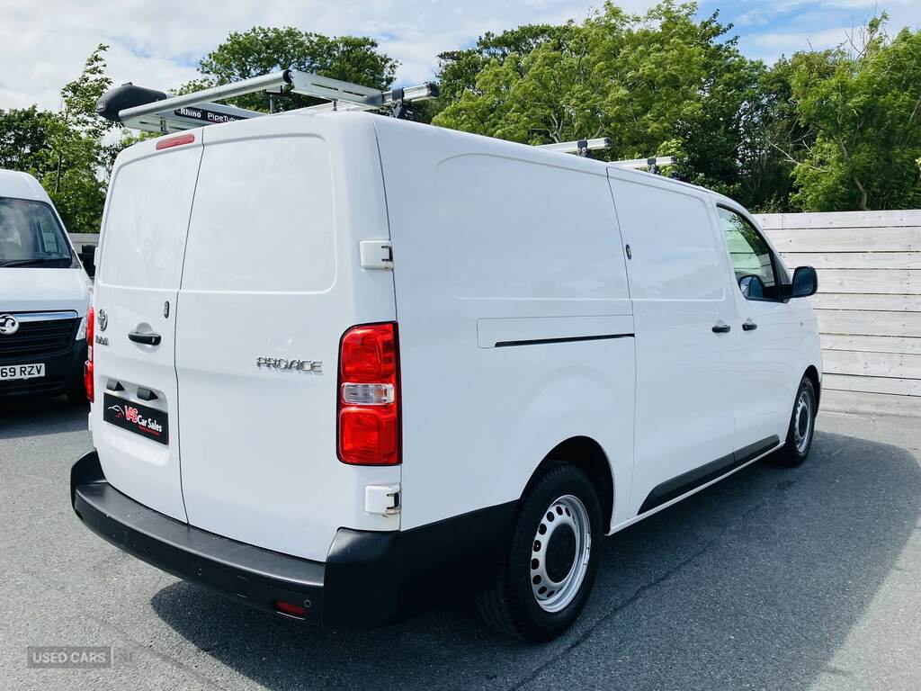 Toyota PROACE 2.0D 120 Icon Van White #6