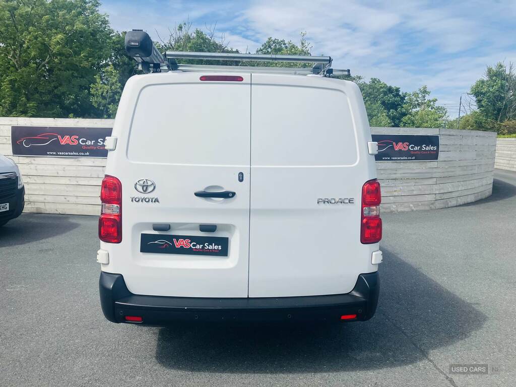 Toyota PROACE 2.0D 120 Icon Van White #5