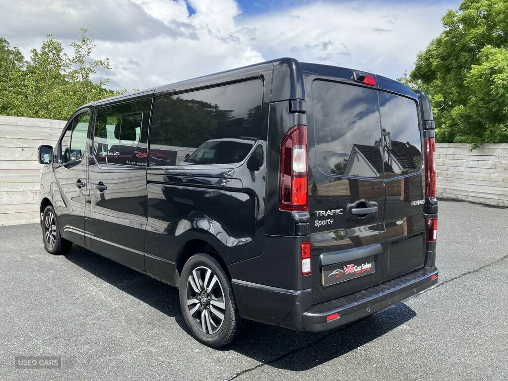 Renault Trafic Ll30 Blue Dci 150 Sport Crew Van Black #4