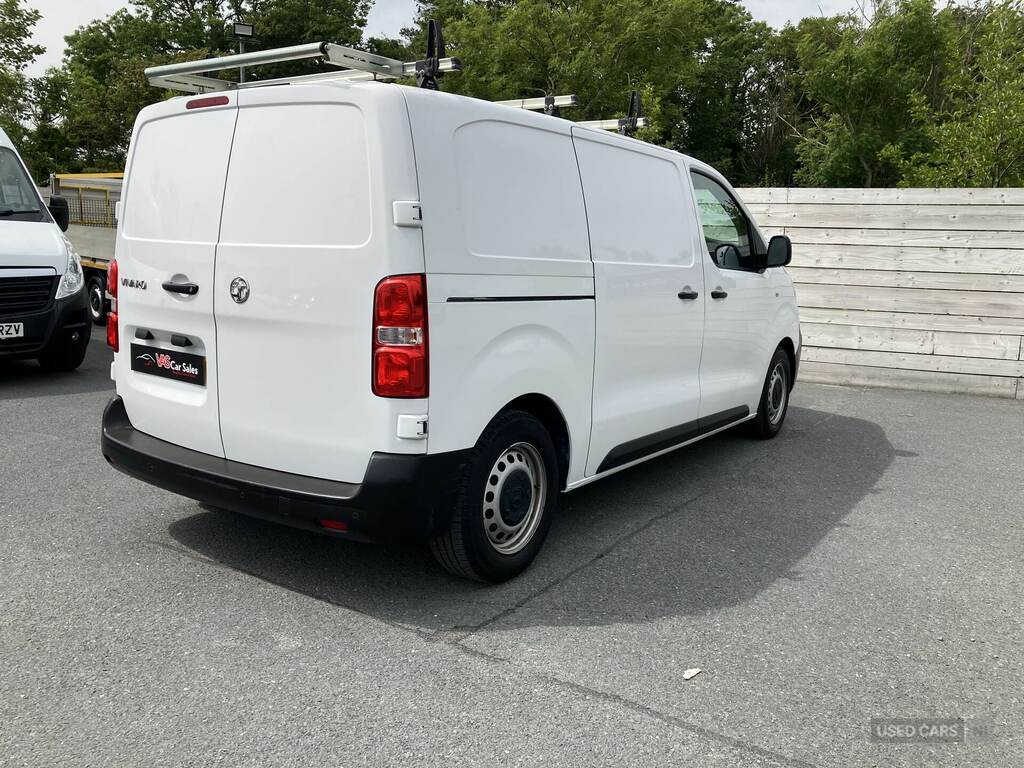 Vauxhall Vivaro 2700 1.5D 100Ps Dynamic H1 Van White #6