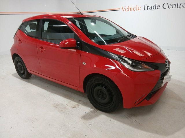 Toyota Aygo 1.0 Vvt-i X-play Hatchback Euro Red