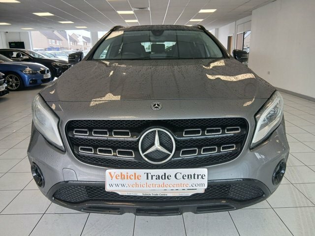 Mercedes-Benz GLA Class 1.6 Gla180 Urban Edition Suv Eur GV68HRZ Grey #2