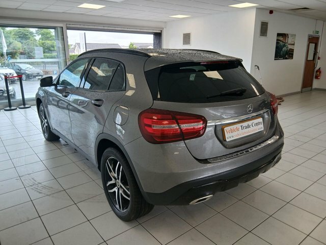 Mercedes-Benz GLA Class 1.6 Gla180 Urban Edition Suv Eur GV68HRZ Grey #4