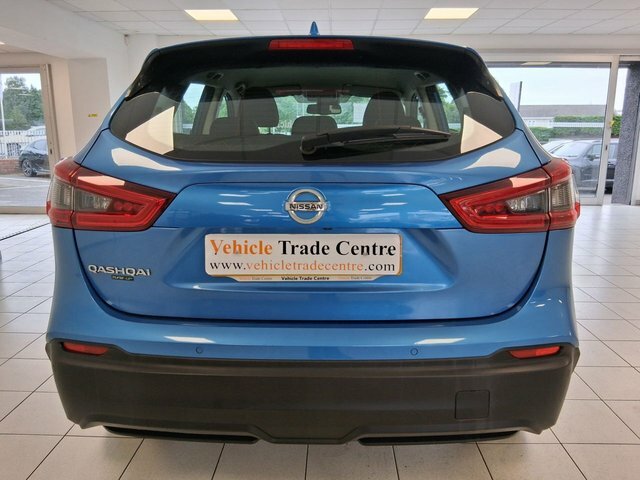 Nissan Qashqai 1.5 Dci Acenta Premium Suv Euro NH68BWY Blue #5