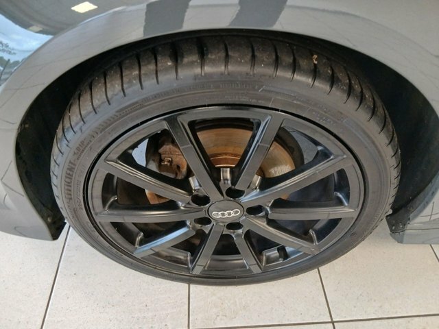 Audi A3 1.5 Tfsi Cod Black Edition Sportback Ma SC18VDL Black #4