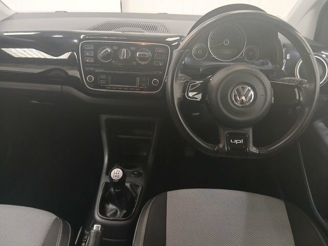 Volkswagen Up High Up Red #8