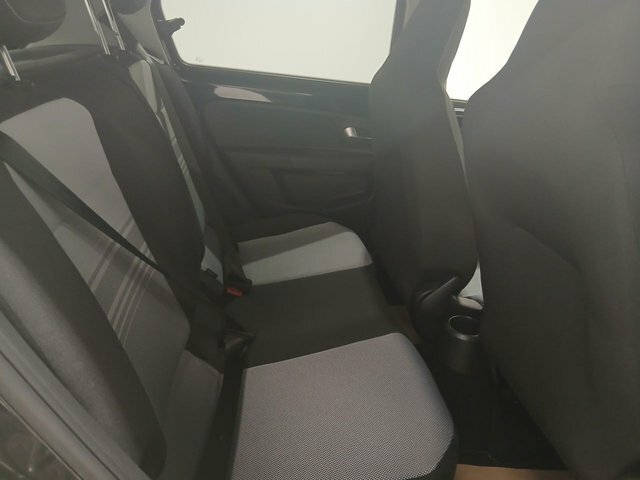 Volkswagen Up High Up Red #7