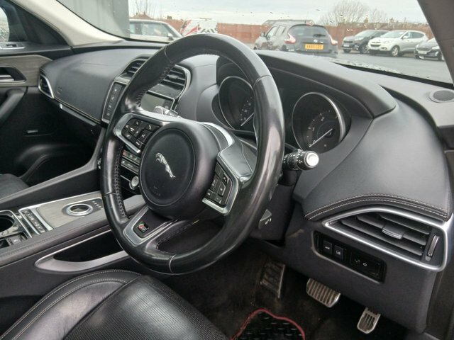 Jaguar F-Pace 2.0 R-sport Awd 178 Bhp Grey #11