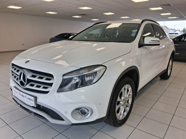 Mercedes-Benz GLA Class 1.6 Gla200 Se Executive Suv Eu White #3