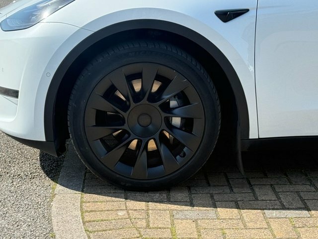 Tesla Model Y 2022 Dual Motor Long Range Suv GJ22VDP White #4