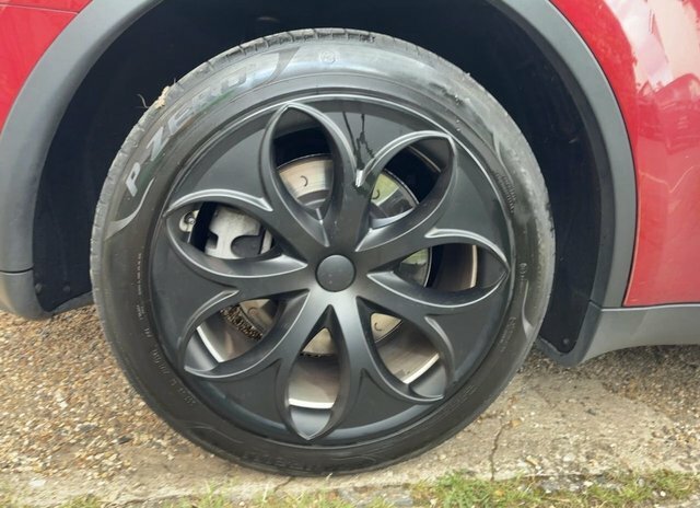 Tesla Model Y 2022 Dual Motor Long Range Suv Red #5