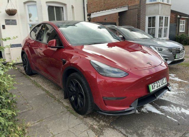Tesla Model Y 2022 Dual Motor Long Range Suv Red